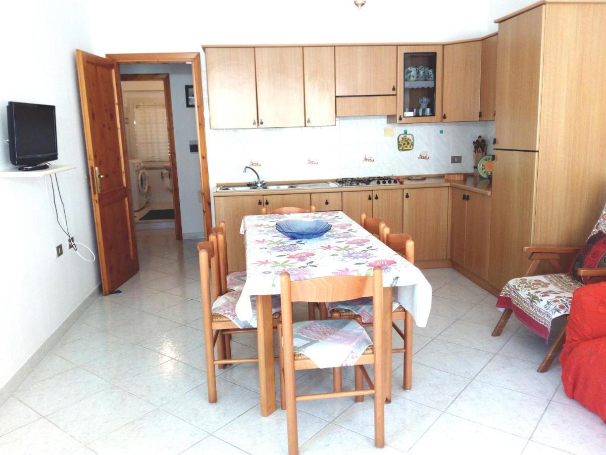 Santu Luisu Iun P2230 Apartman Galtellì Kültér fotó