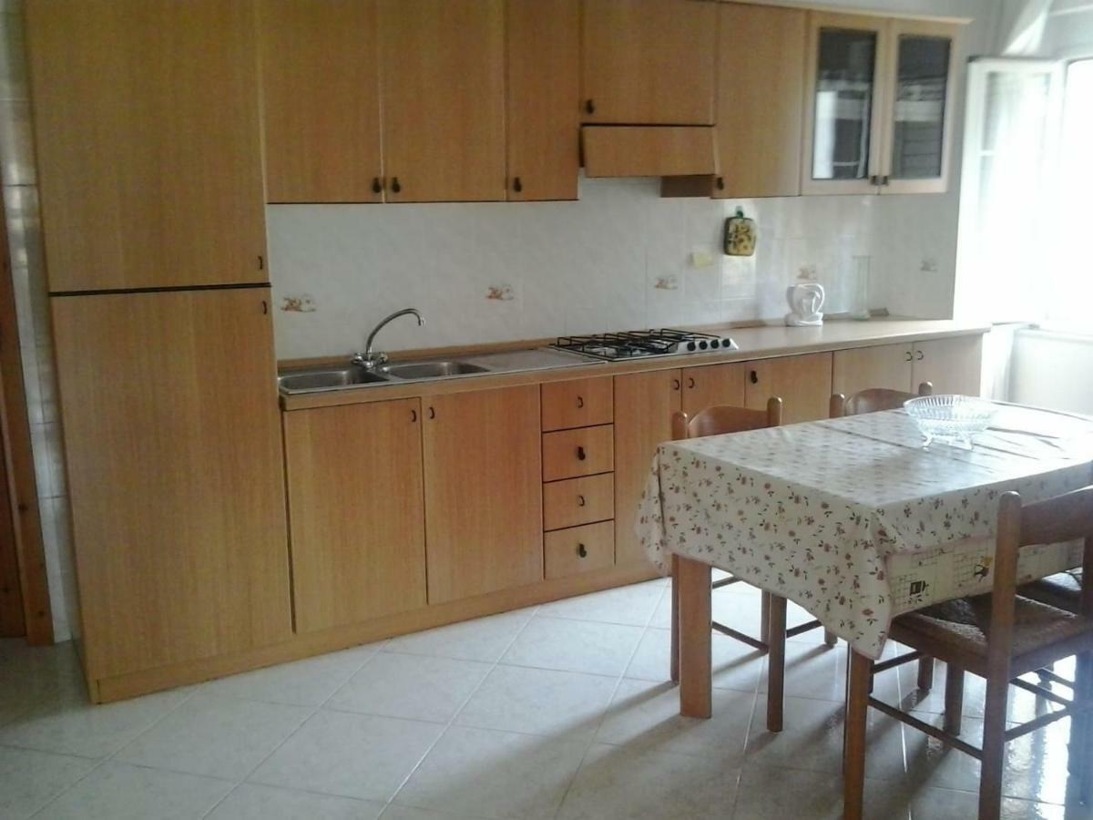 Santu Luisu Iun P2230 Apartman Galtellì Kültér fotó